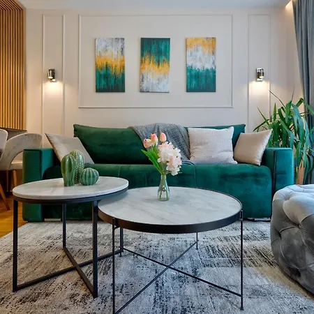 Napa Deluxe Smart System Parking Apartment